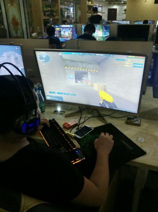 恭喜佛山GK晋级2025王者荣耀世冠半决赛